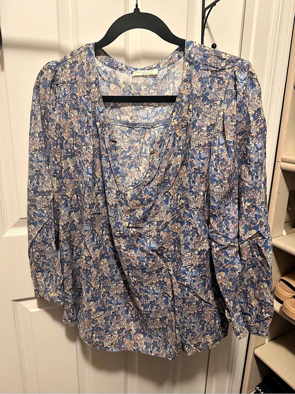Lovestitch Floral Blouse in Blue & Pink Size Medium Like New